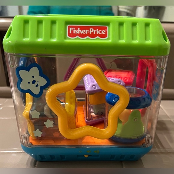 Fisher-Price - Bright Activity Cube and Toy Set 4 DIFFERENT Toys - Picture 3 of 15